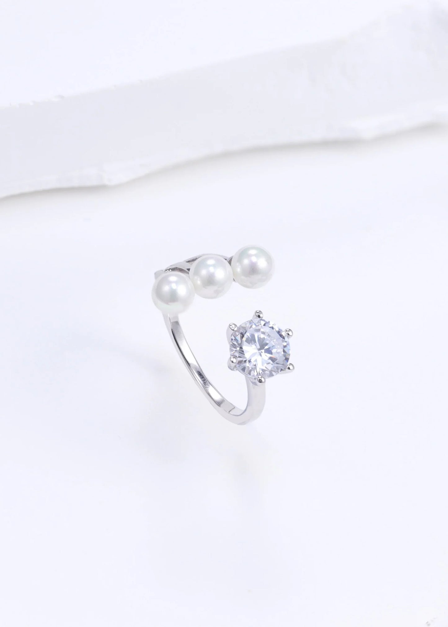 3 Pearl Ring