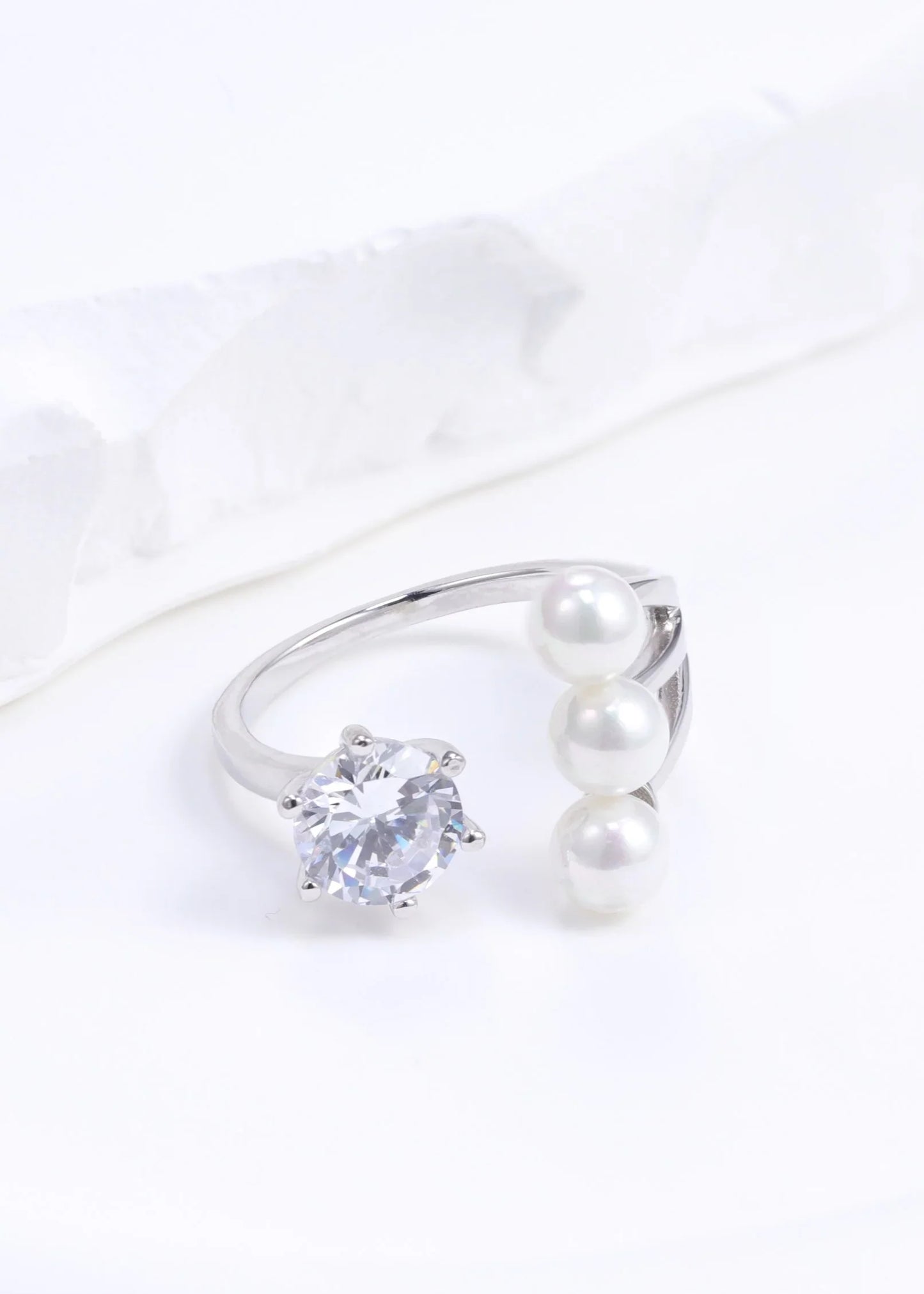 3 Pearl Ring