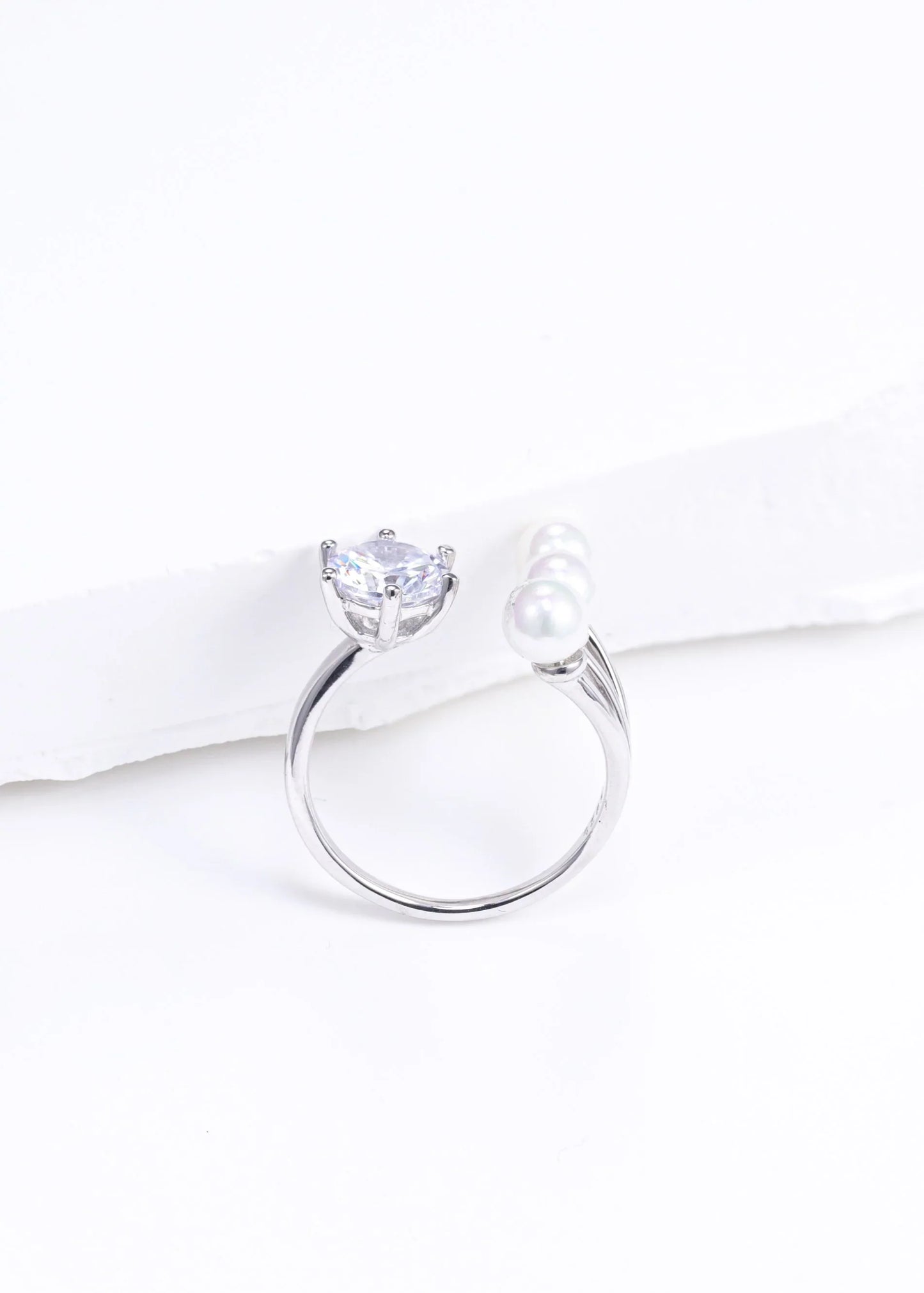 3 Pearl Ring