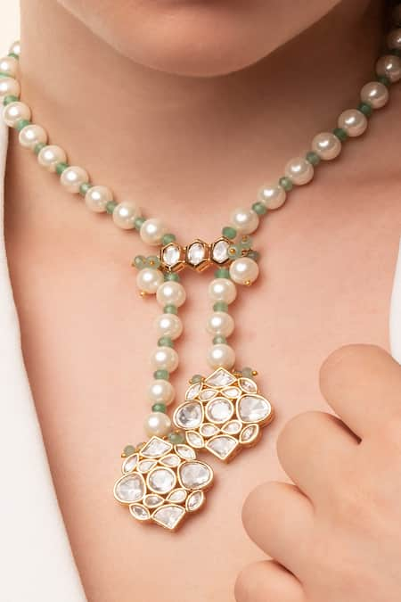 White Agate Stones Kundan Polki Embellished Asymmetric Necklace